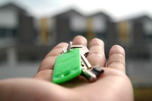 A person preparing to buy a cheap home in Florida.