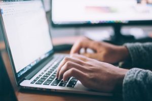 Online research you should make to find affordable last-minute movers