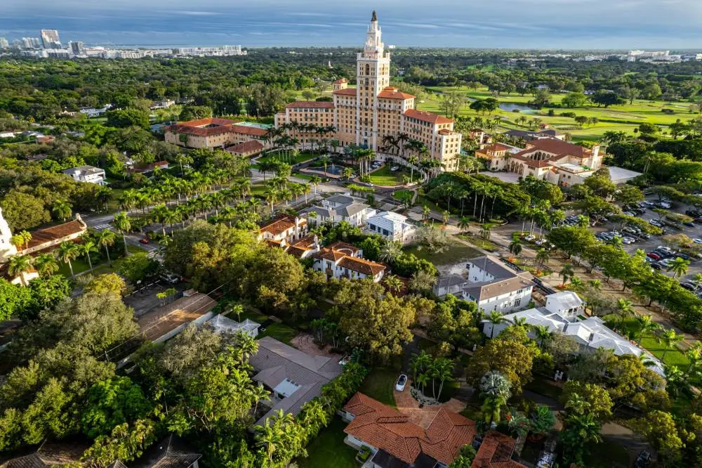 Why Should You Consider Retiring in Coral Gables?