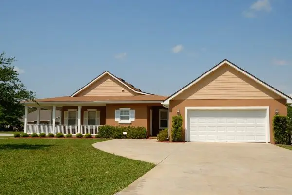Moving to Hollywood FL – pros and cons