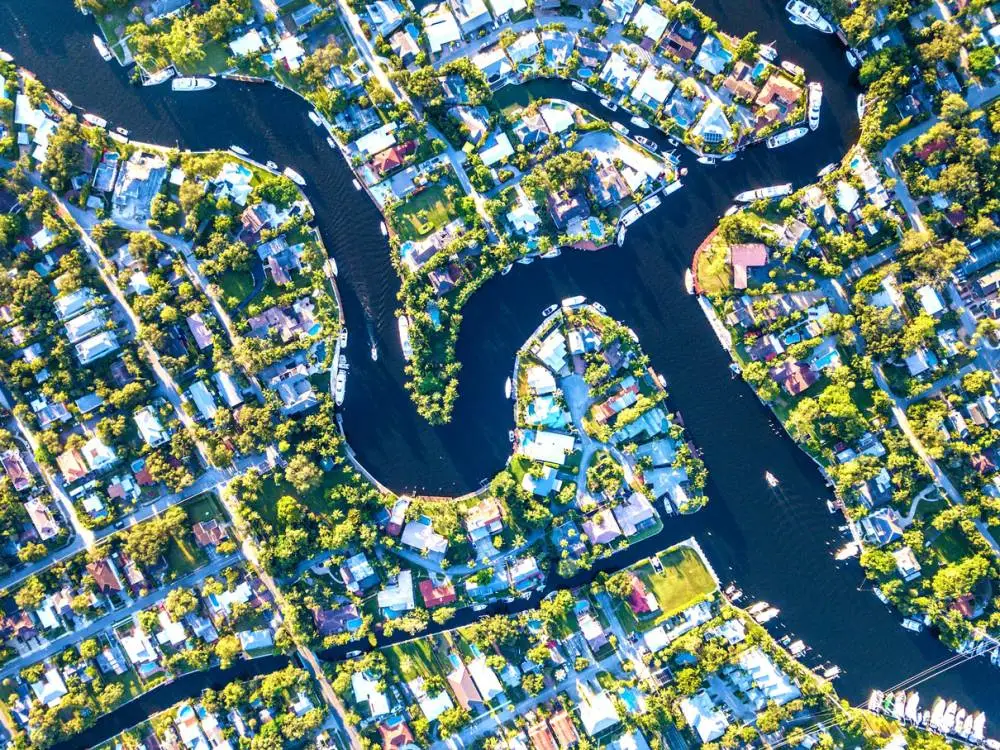 Moving from Boca Raton to Pembroke Pines: Tips and Guide