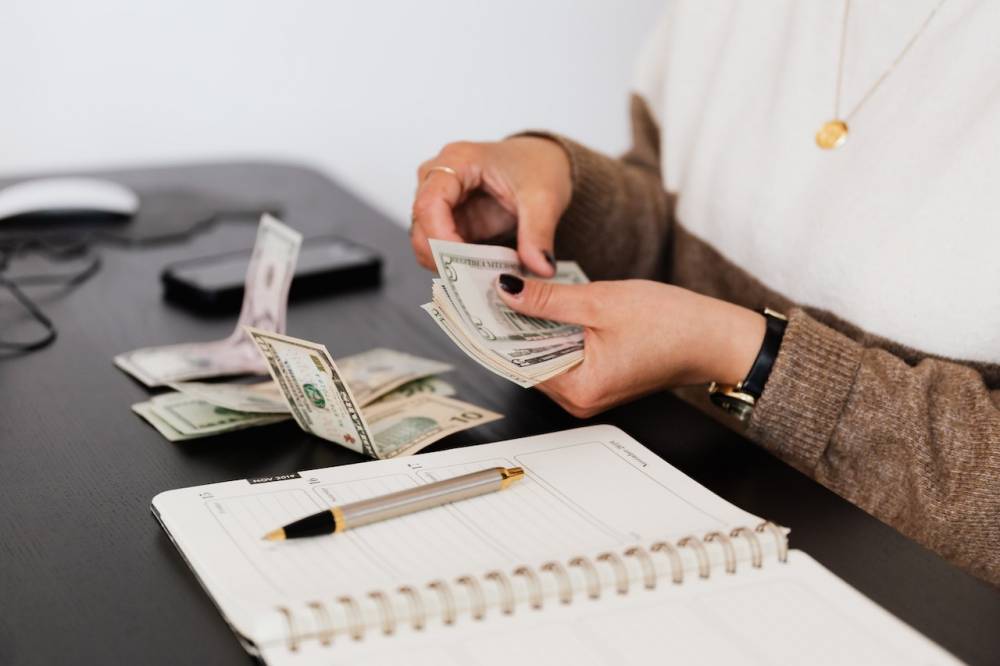 Dollars and Sense: How to Save Money on Your Miami Move