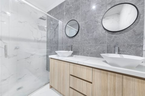 How to Pack Glass, Marble and Mirrors for a Move