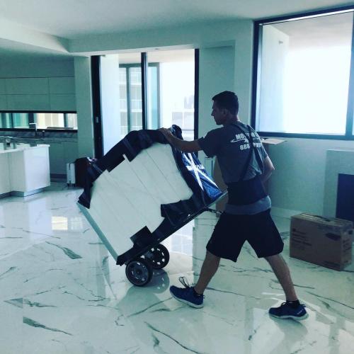 Our Sunny Isles packing expertise ensure maximum protection of your belongings.