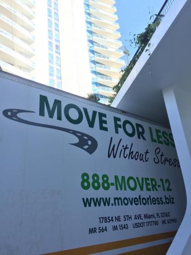 Efficient and always on time - Miami Movers For Less